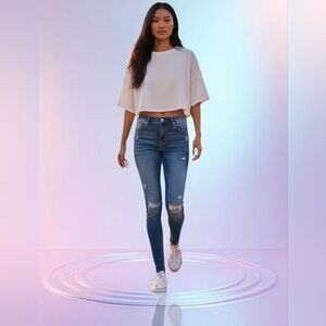 Jeans Distressed Size 9 Tall